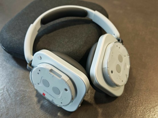 The Nothing Headphones (1) in the white color way.